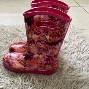 Toddler girls size 4 Bunter rain boots